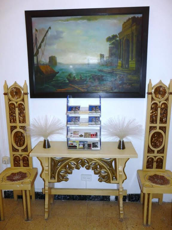 Pension Arosa Барселона Экстерьер фото